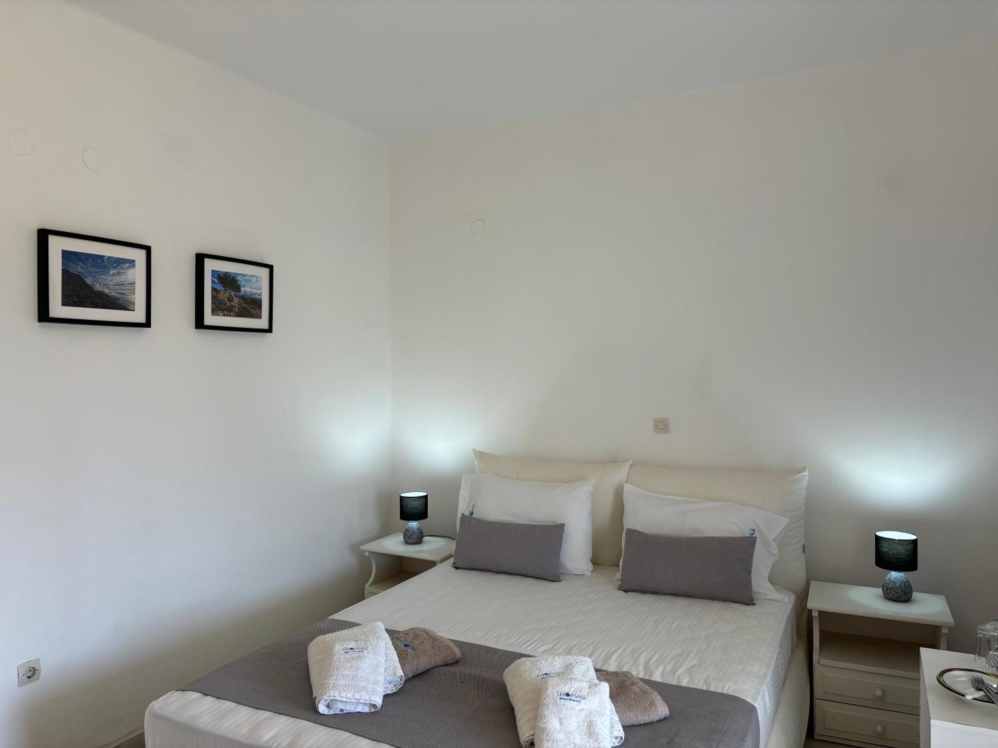 Thomas Apartments Katapola - Chora Kültér fotó